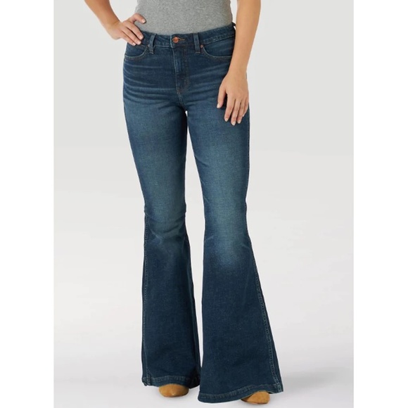 NWT 25x34 Wrangler Retro High Rise Trumpet Flare Jeans in Jana - Picture 3 of 16